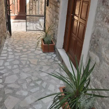 Kresimir Apartment